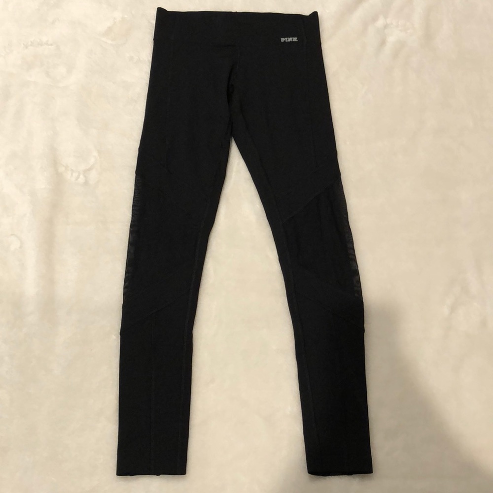 Leggings w/ mesh design